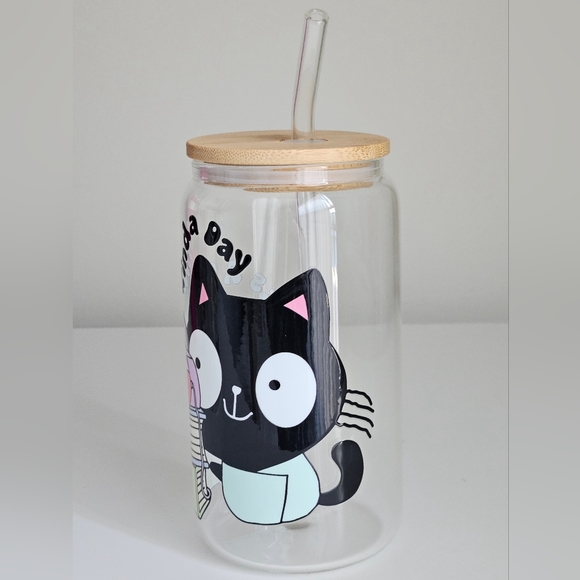 Books and Cats Kinda Day 16oz Clear Libbey Glass Tumbler - Picture 3 of 6
